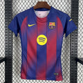 Maillot domicile femme 24/25 Barcelone Le 12 -ème Maillot, maillot de football rouge et bleu avec logo du club