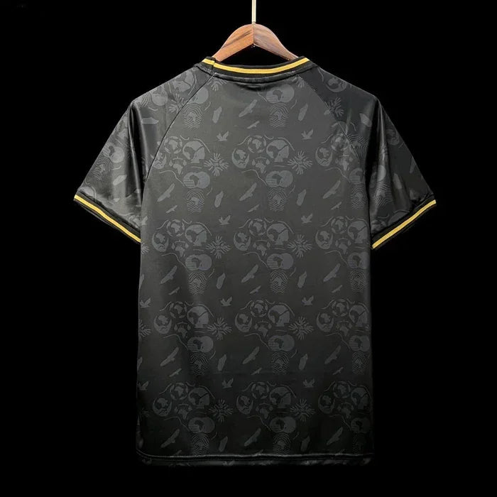 Maillot Flamengo 2023-2024, collection spéciale noir, par Le 12 -ème Maillot, vue de face avec logo et détails du design.