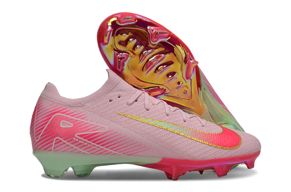 Crampons Mercurial Vapor 16 Elite XXV pour football, semelles métalliques et design léger, par Le 12 -ème Maillot