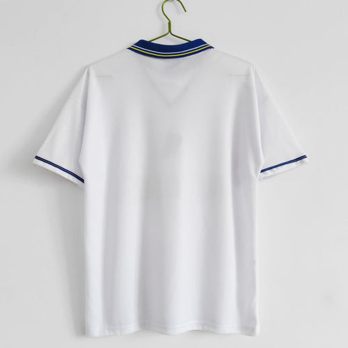 Maillot extérieur Chelsea 1998-2000 rétro, marque Le 12 -ème Maillot, en tissu bleu avec détails blancs et logo du club.