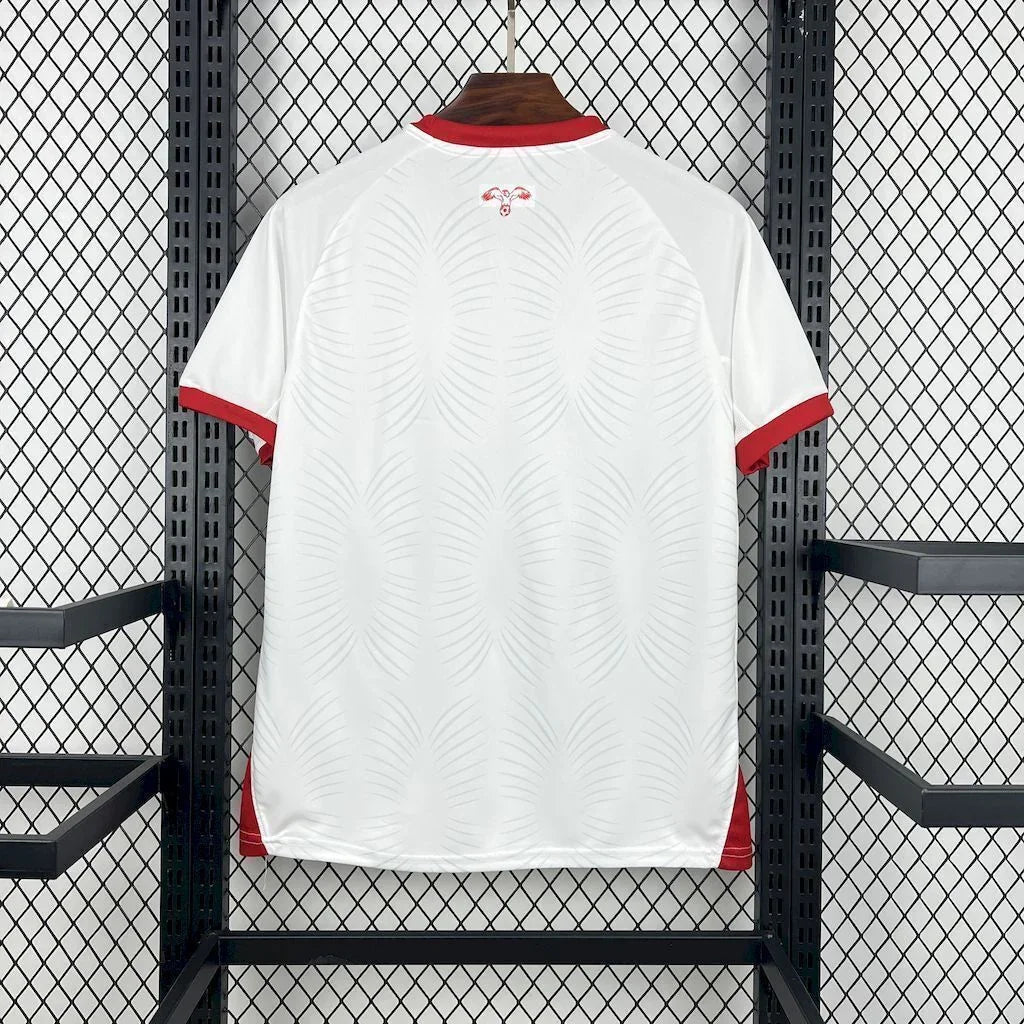 Maillot de la Jordanie pour la Coupe du Monde 2026, marque Le 12 -ème Maillot, vue de face avec détails du design.
