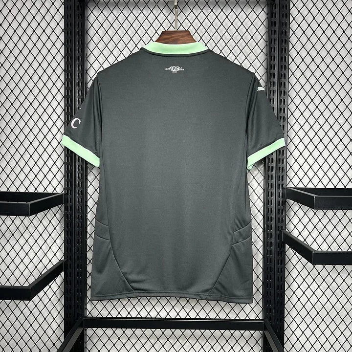 Maillot de football extérieur AC Milan 2024-2025 Le 12-ème Maillot, maillot de sport avec logo et design officiel.