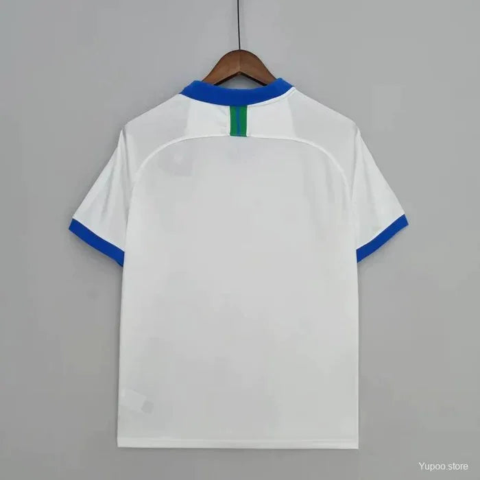 Maillot extérieur rétro du Brésil 2019, fabriqué par Le 12 -ème Maillot, avec les couleurs traditionnelles de l'équipe nationale.