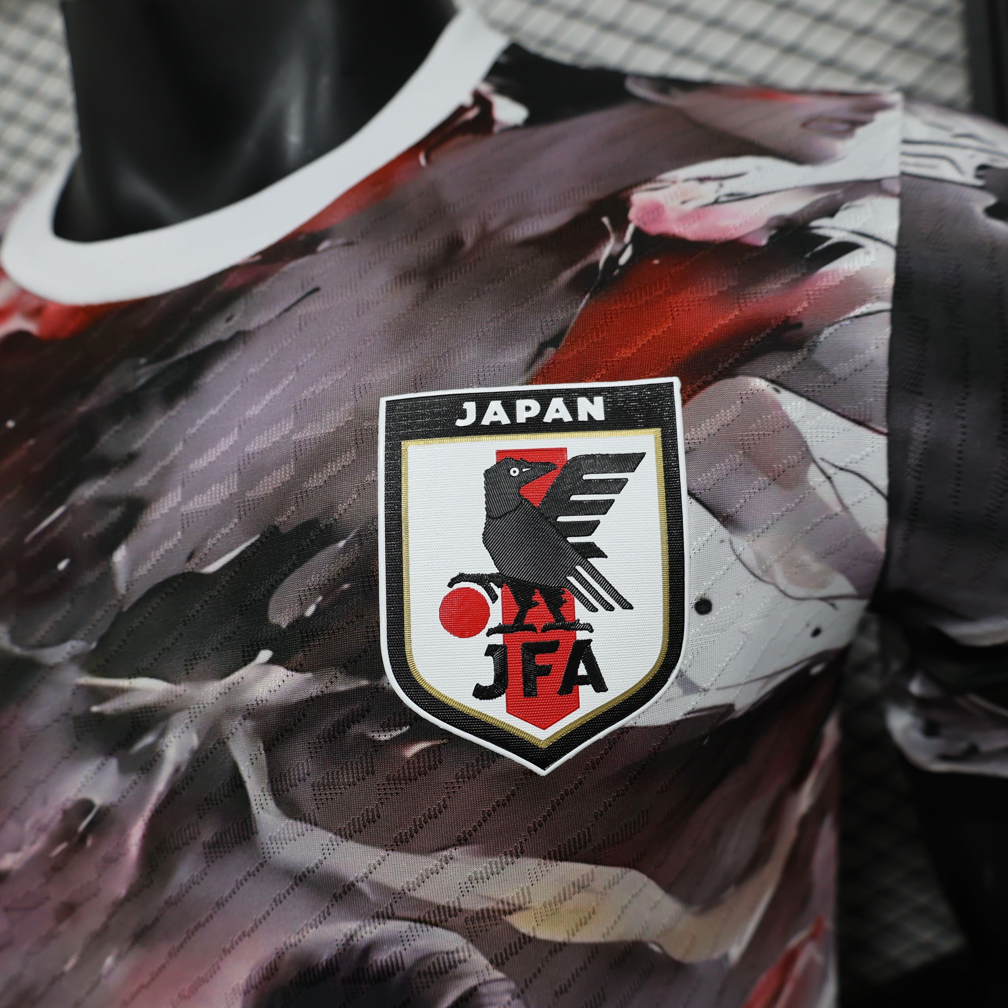 Maillot Japon Concept 2025-2026 de Le 12 -ème Maillot, maillot de football avec design innovant, vue de face sur fond blanc.