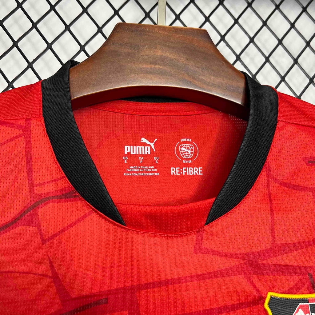 Maillot Rennes 2024-25 Le 12 -ème Maillot, maillot de football, vue de face avec logo et détails de l'équipe.