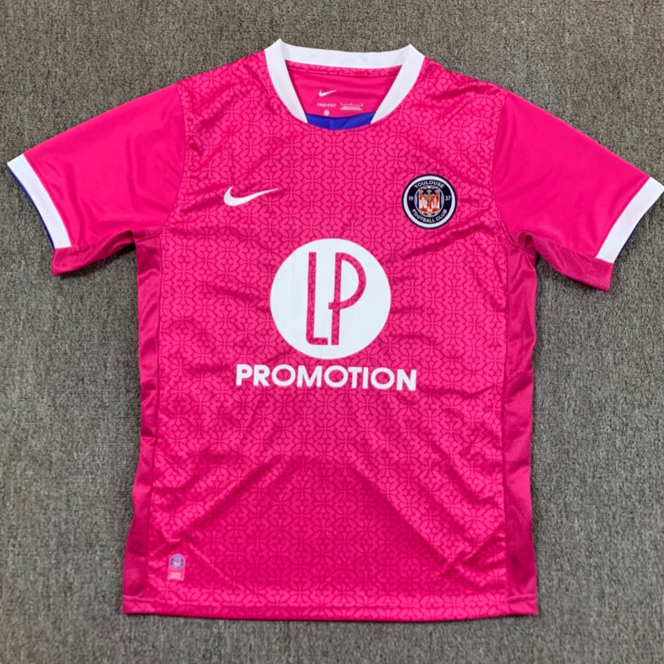 Maillot de football extérieur Toulouse 25/26 Le 12 -ème Maillot, maillot jaune avec détails bleus et logo de l'équipe.