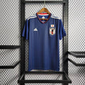 Maillot de football rétro Japon 2018 de la marque Le 12 -ème Maillot, vue de face avec détails du design.