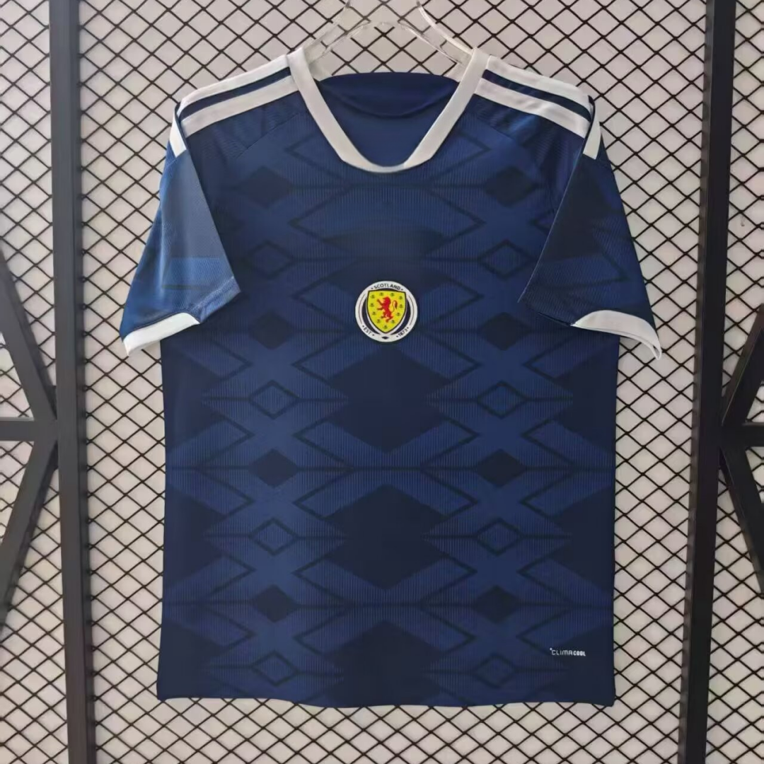 Maillot domicile Écosse 25/26 Le 12 -ème Maillot, maillot de football avec logo et design traditionnel écossais.