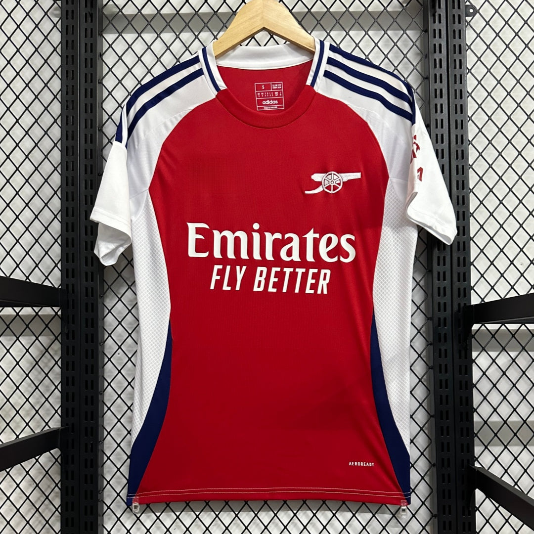 Maillot domicile Arsenal 2024/2025 Le 12 -ème Maillot, maillot de football avec logo et design officiel, vue frontale.