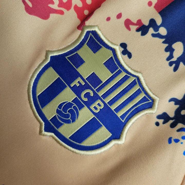 Maillot concept FC Barcelone 2023 de Le 12 -ème Maillot, maillot de football bleu avec logo du club et détails modernes