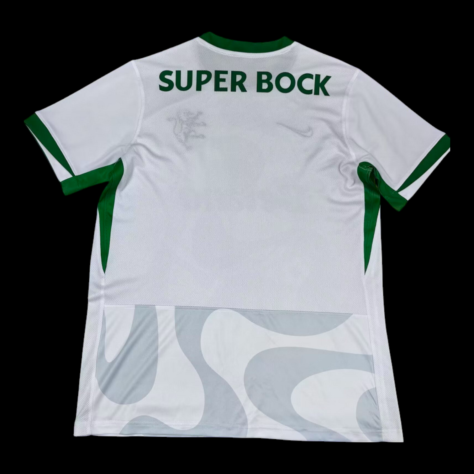 Maillot extérieur 25/26 Sporting CP Le 12 -ème Maillot, maillot de football avec logo et détails du club.