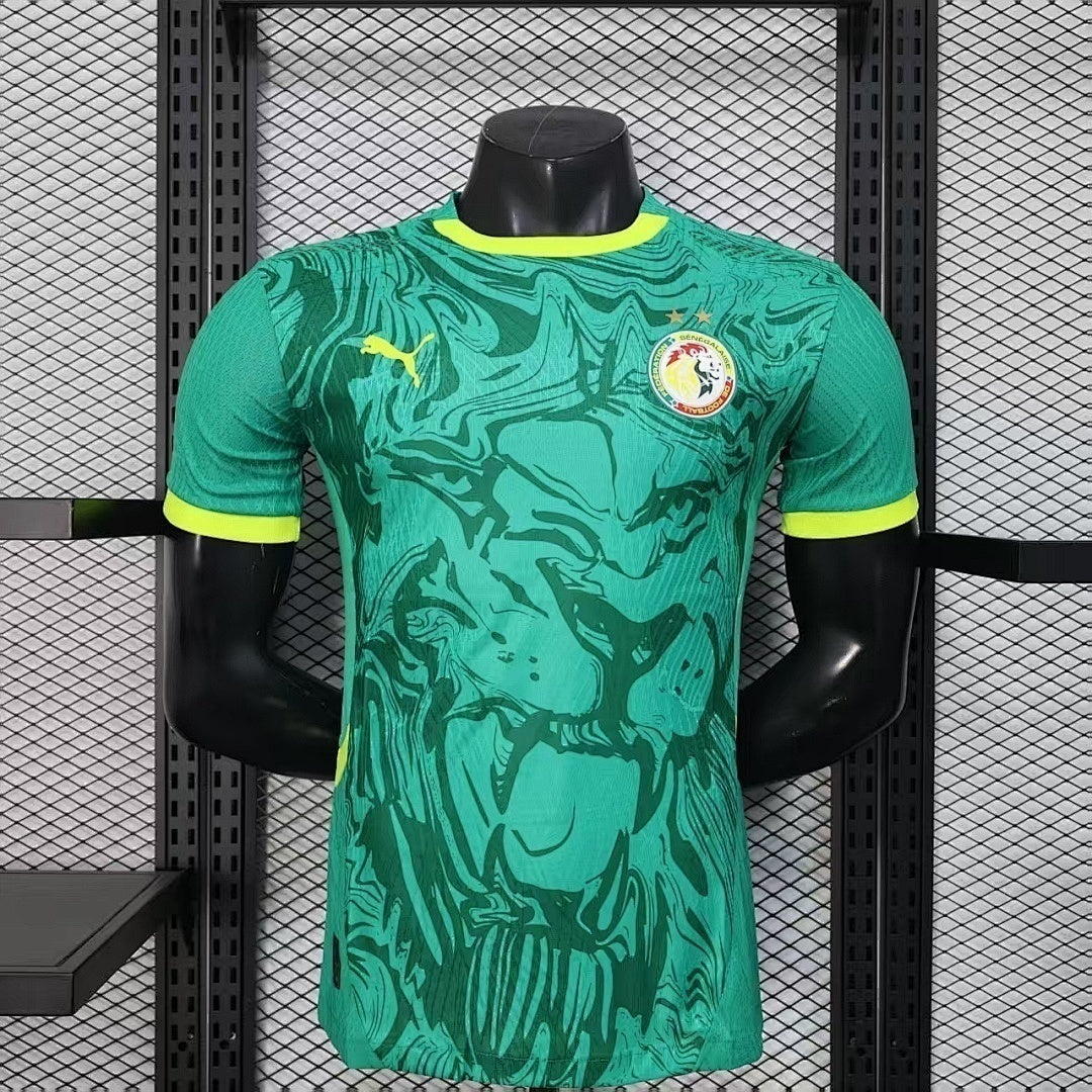 Maillot Sénégal 2026 Le 12 -ème Maillot, maillot de football jaune avec détails verts et logo national visible.