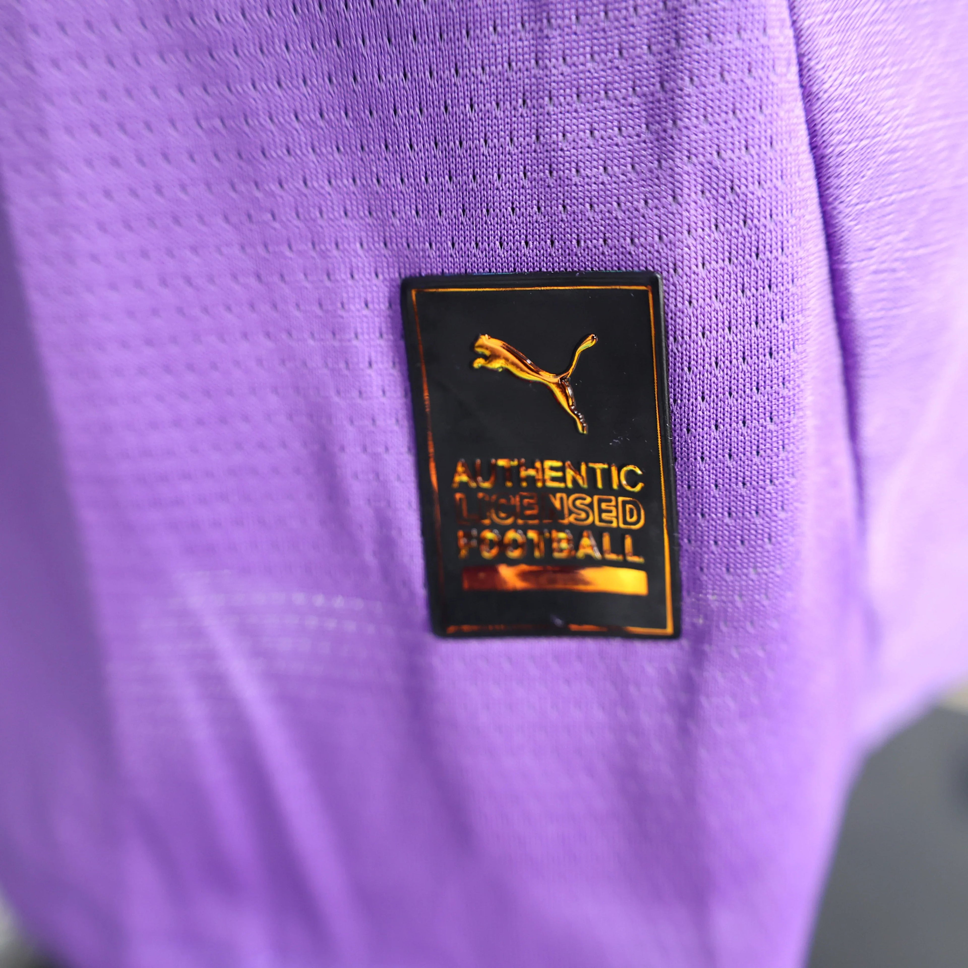 Maillot Dortmund concept 2025-26 de Le 12 -ème Maillot, jersey de football avec logo et design moderne visible sur l'image.