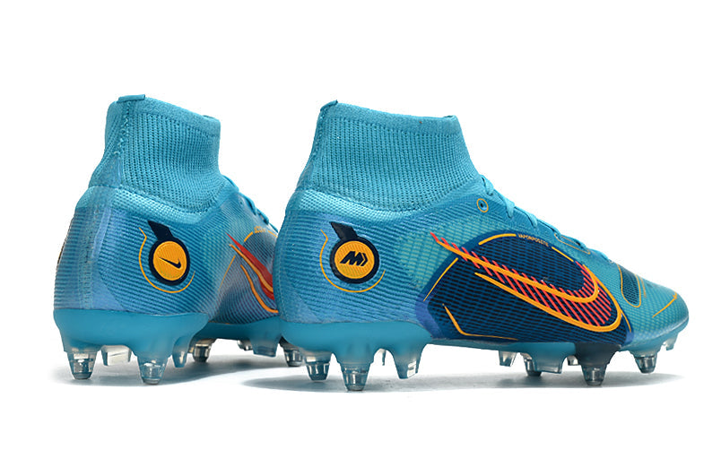 Crampons Mercurial Superfly 8 Elite de Le 12 -ème Maillot, vue de face avec crampons en acier pour football.