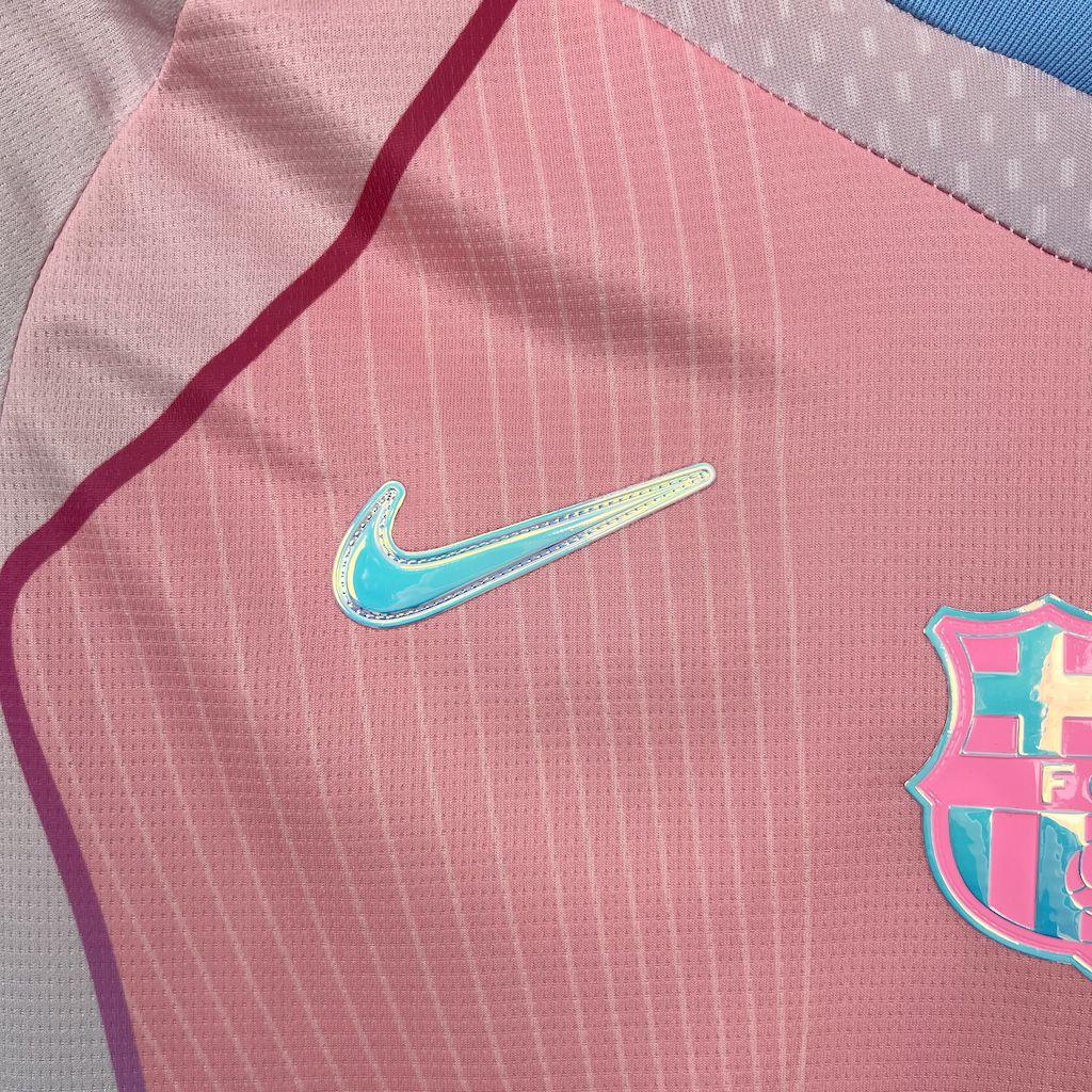 Maillot FC Barcelone concept 2025-26 par Le 12 -ème Maillot, maillot de football avec logo du club et design moderne.
