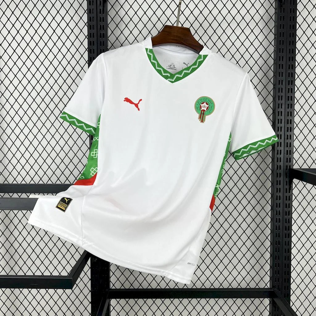 Maillot extérieur du Maroc CAN 2025-26, modèle Le 12 -ème Maillot, vue de face avec logo officiel et détails du design.
