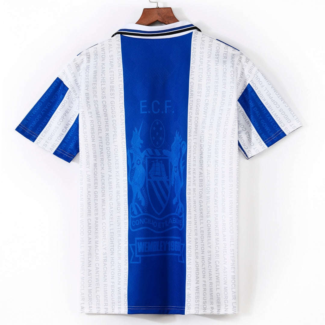 Maillot rétro Manchester United 1994-1996, maillot third vintage de la marque Le 12 -ème Maillot, vue de face.