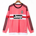 Maillot extérieur rétro Juventus 2015-2016 à manches longues, signé Le 12-ème Maillot, vue front sur fond blanc.