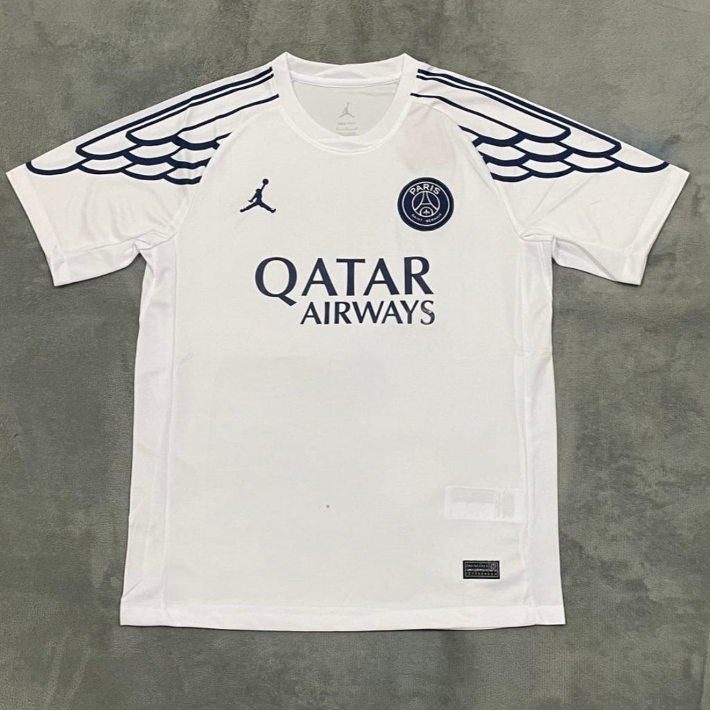 Maillot PSG 25/26 blanc Le 12 -ème Maillot, maillot de football blanc avec logo PSG et détails en bleu.