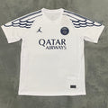 Maillot PSG 25/26 blanc Le 12 -ème Maillot, maillot de football blanc avec logo PSG et détails en bleu.