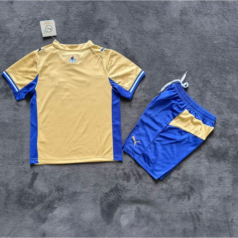 Ensemble pour enfant Marseille Third de Le 12 -ème Maillot, maillot de football avec logo et couleurs officielles.