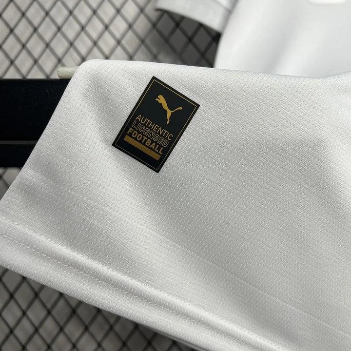 Maillot de football Olympique de Marseille 125 ans 2024-2025, blanc, marque Le 12 -ème Maillot, vue de face.