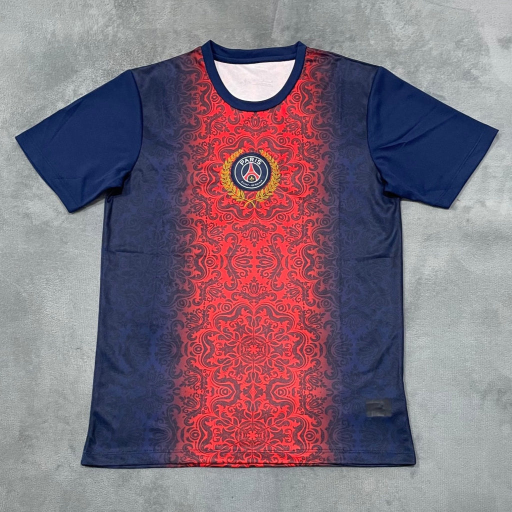 Maillot de football PSG 25/26 Le 12 -ème Maillot, maillot bleu et rouge, vue frontale avec logo du club visible.
