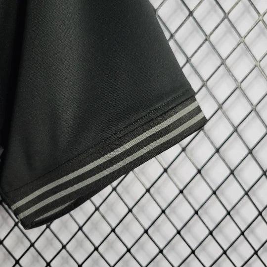 Maillot Brésil 2022 édition spéciale full black de la marque Le 12 -ème Maillot, vue de face avec logo et détails noirs.