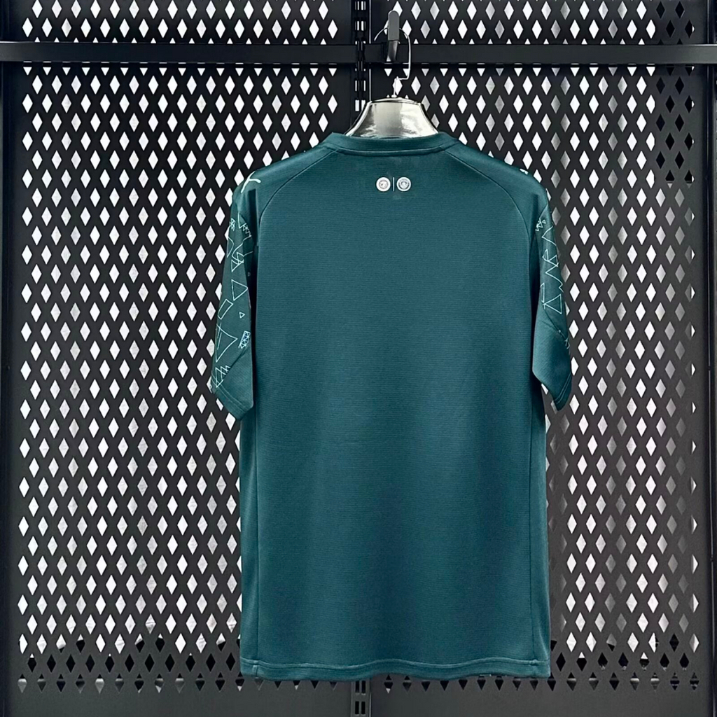 Maillot Manchester City quatrième 25/26 de Le 12 -ème Maillot, maillot de football avec logo et design officiel, visible en détail
