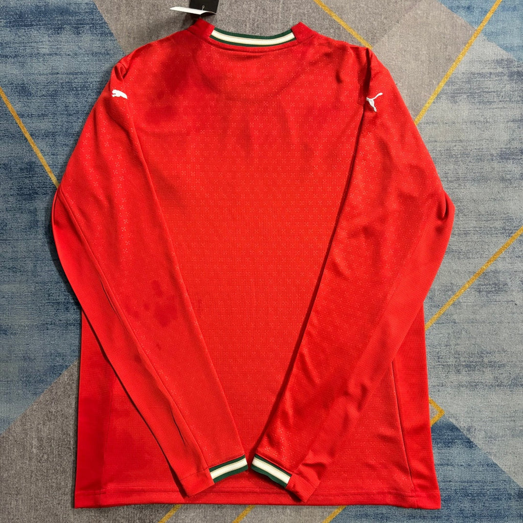 Maillot Portugal 25/26 à manches longues, marque Le 12 -ème, avec détails du design et logo national.