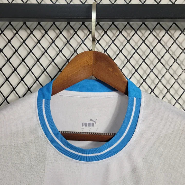 Maillot domicile Olympique de Marseille 2023-2024 Le 12-ème Maillot, vue front avec logo et couleurs officielles.