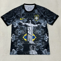 Maillot de football Brésil 25/26 Le 12 -ème Maillot, noir, avec logo et détails du design, vue frontale.