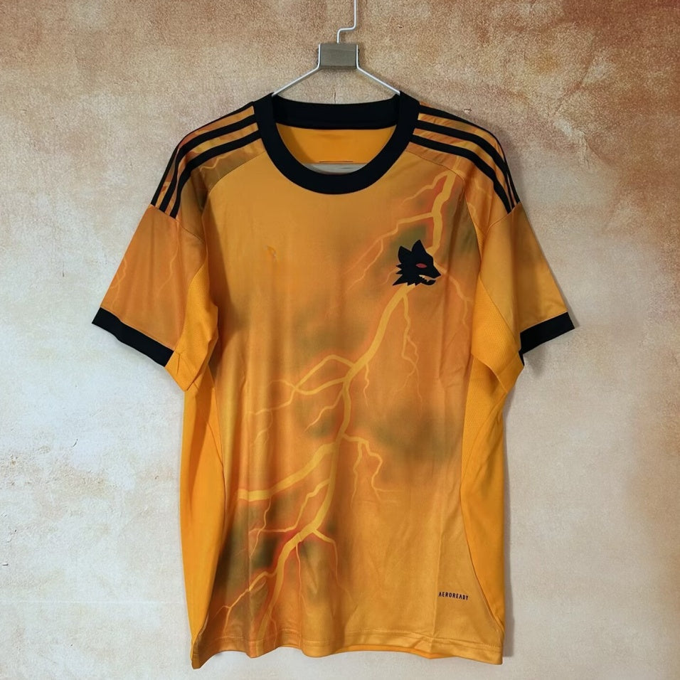 Maillot extérieur AS Roma pour enfants 25/26 ans, en tissu léger avec logo Le 12 -ème Maillot, vue de face.