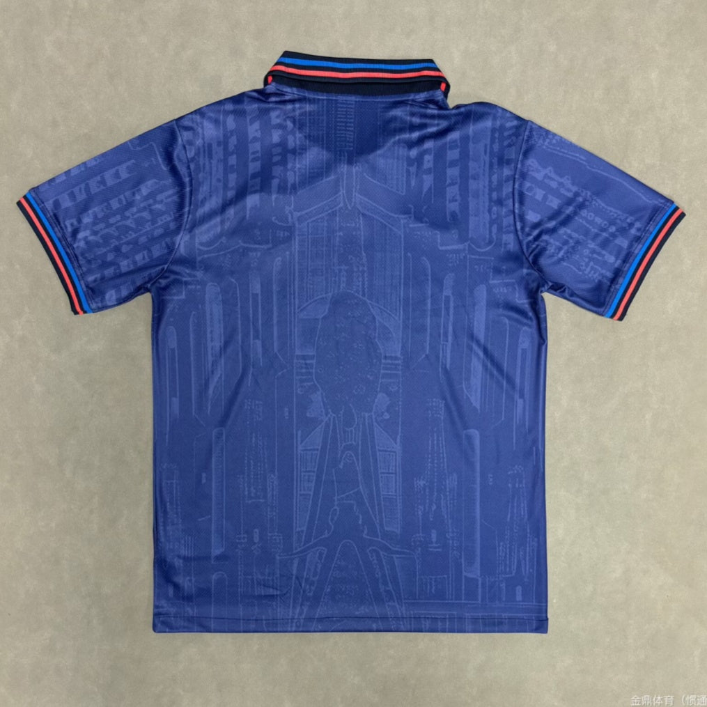 Maillot de football Barcelone 2024/2025, spécial Polo Q, de la marque Le 12-ème Maillot, vue de face avec logo et détails colorés