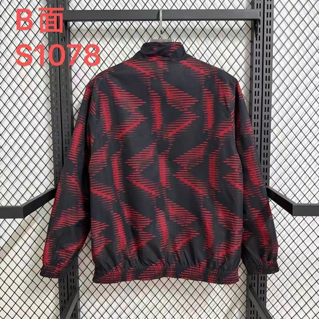 Veste coupe-vent réversible Le 12 -ème Maillot Allemagne, tissu léger et design pratique, vue de face.