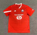 Maillot domicile Lille 2023-2024 Le 12 -ème Maillot, maillot de football rouge et blanc avec logo du club.