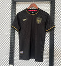Maillot de football 24/25 Panama noir Le 12 -ème Maillot, vue de face, détails du design noir et logo visible.