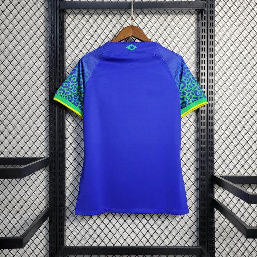 Maillot domicile Brésil 2022/23 de Le 12, maillot de football avec logo brésilien et design officiel, vue frontale.