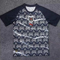 Maillot extérieur 25/26 de l'équipe d'Autriche, marque Le 12 -ème Maillot, affichant les couleurs et le logo de l'équipe nationale.