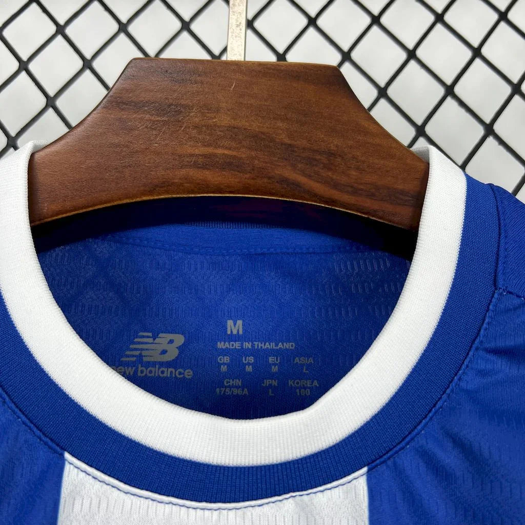 Maillot de football Porto 2025-26 Le 12 -ème Maillot, maillot officiel avec logo et design du club Porto.