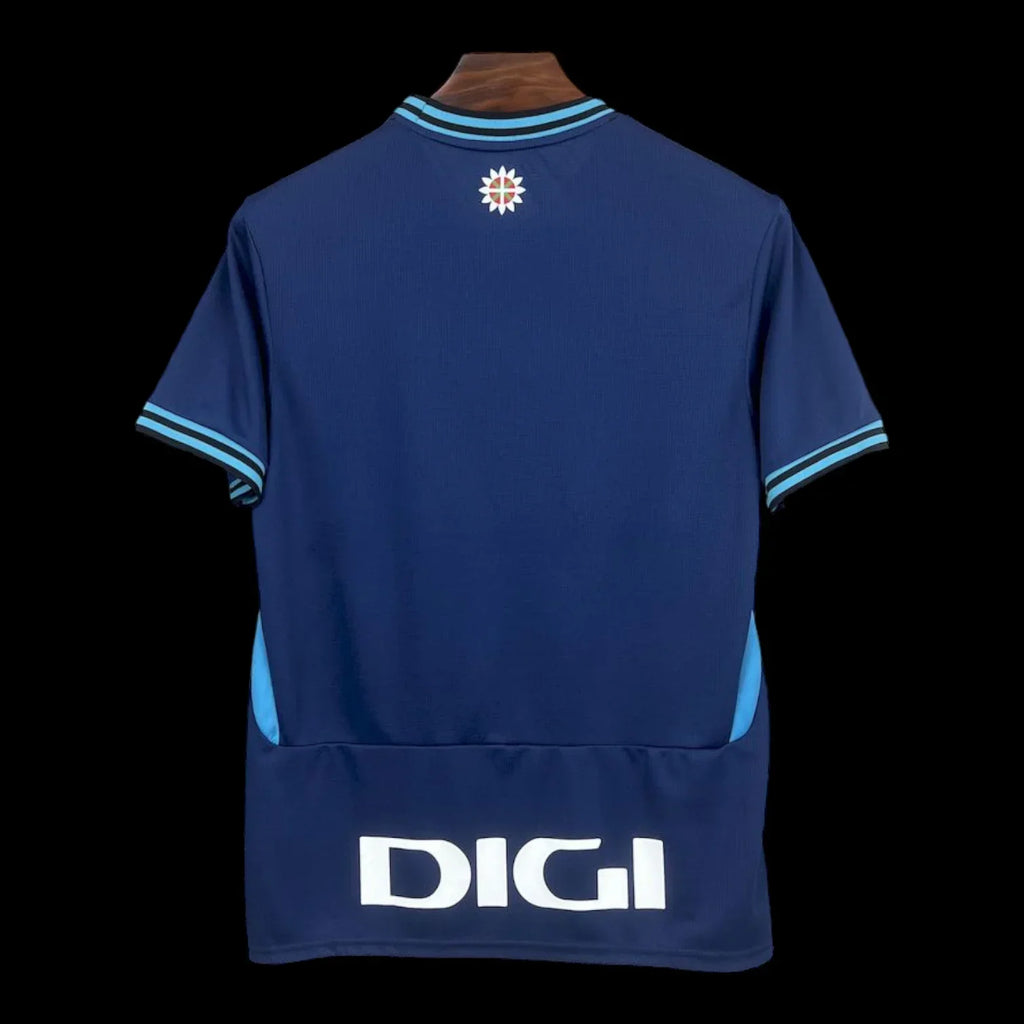 Maillot extérieur Athletic Bilbao 25/26 de la marque Le 12 -ème Maillot, jersey de football avec logo et détails du club.