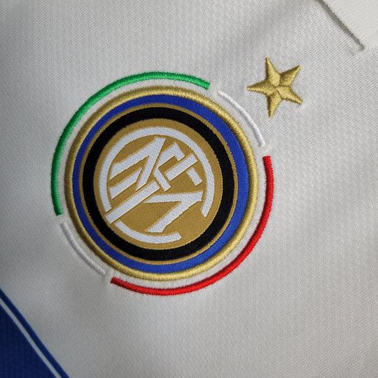 Maillot rétro de l'Inter Milan 2009-2010, marque Le 12-ème Maillot, vue de face avec logo et design classique.