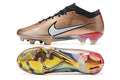 Crampons Le 12 -ème Maillot Mercurial Vapor XV Elite avec pointes en métal pour football, vue de dessus.
