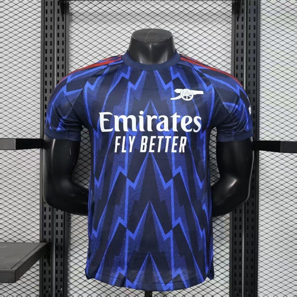 Maillot extérieur Arsenal 25/26 pour joueur, marque Le 12 -ème Maillot, vue front avec logo et détails du maillot.