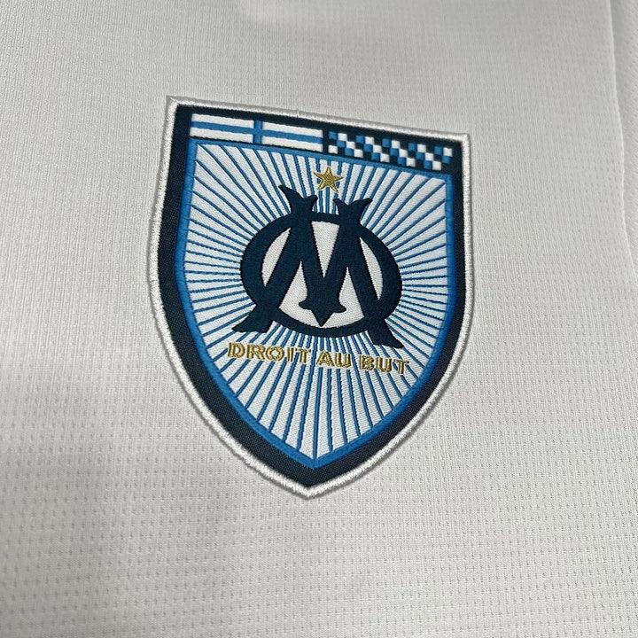 Maillot Olympique de Marseille saison 2024-25 Le 12 -ème Maillot, devant avec logo et design officiel en tissu.