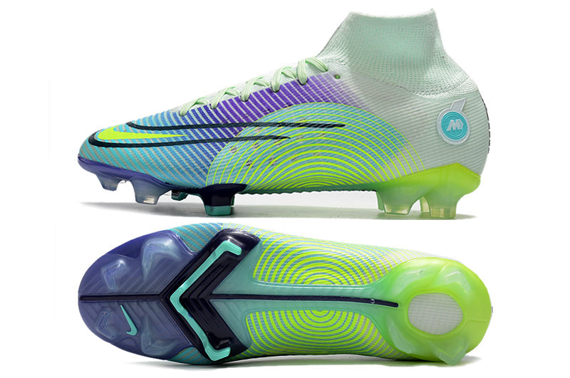 Crampons Mercurial Superfly IX Elite pour football, semelles avec pointes en métal pour traction et performance.