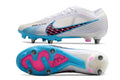 Crampons Mercurial Vapor XV Elite de Le 12 -ème Maillot, vue détaillée avec pointes et fixation pour football.