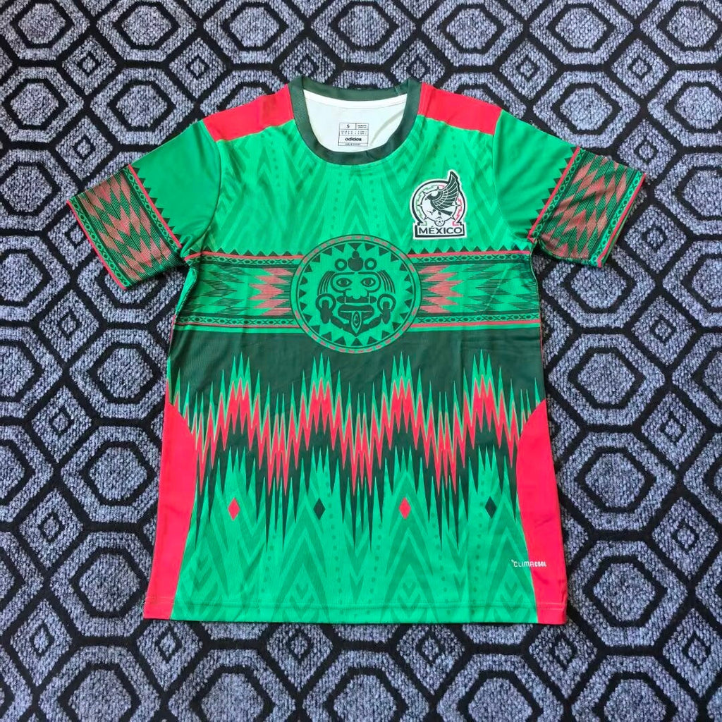 Maillot de football Mexique 25/26, couleur verte, par Le 12 -ème Maillot, vue frontale avec détails du design et logo.