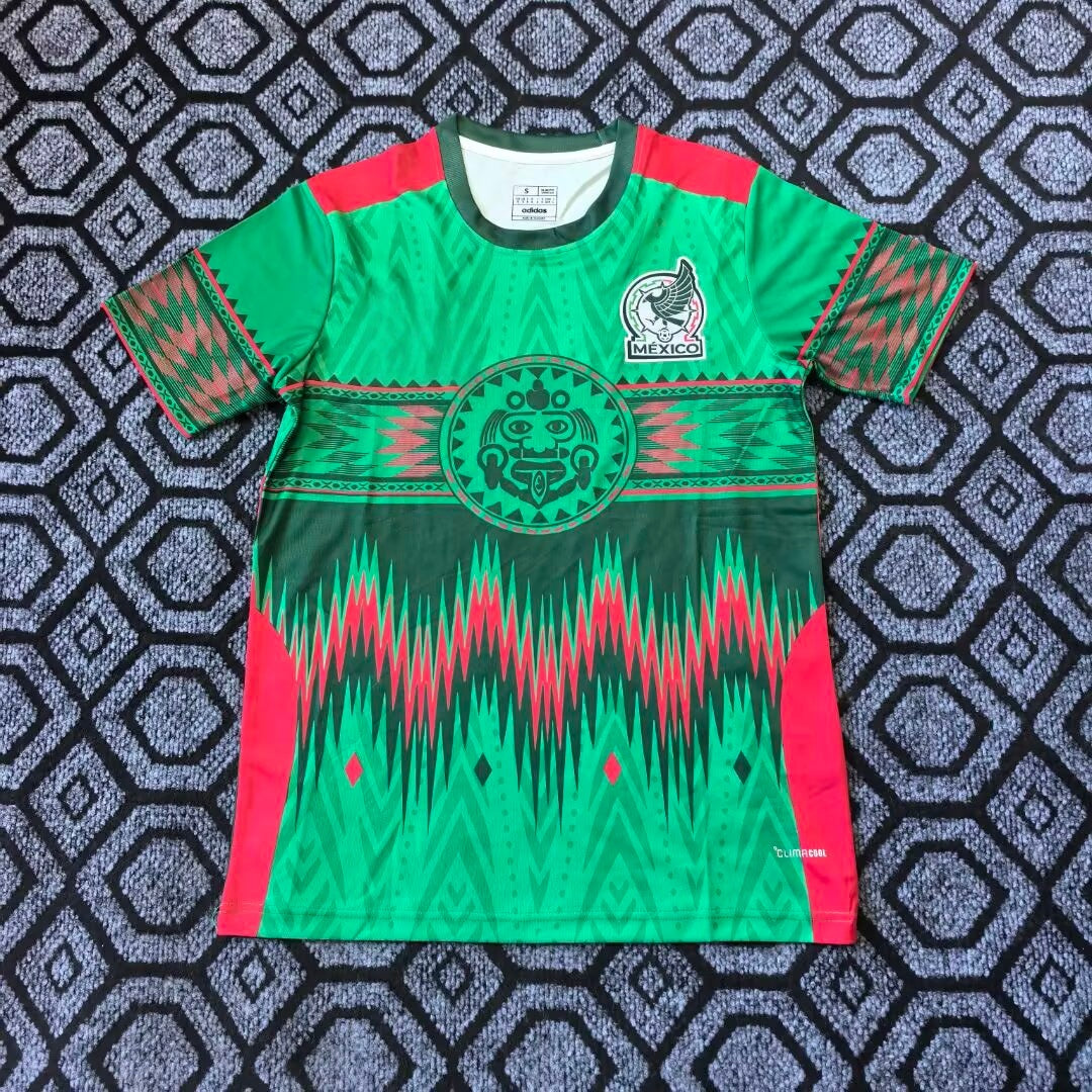 Maillot de football Mexique 25/26, couleur verte, par Le 12 -ème Maillot, vue frontale avec détails du design et logo.