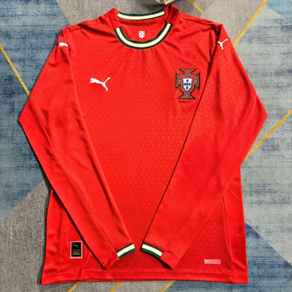 Maillot à manches longues Portugal 25/26, marque Le 12 -ème Maillot, en tissu bleu et vert avec logo Portugal visible.